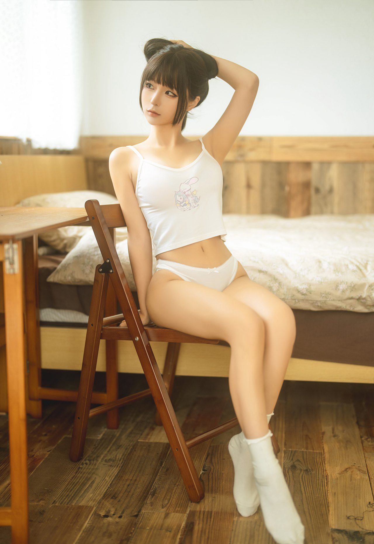 蠢沫沫2023cosplay美女大尺度白袜美腿丁字裤性感美臀