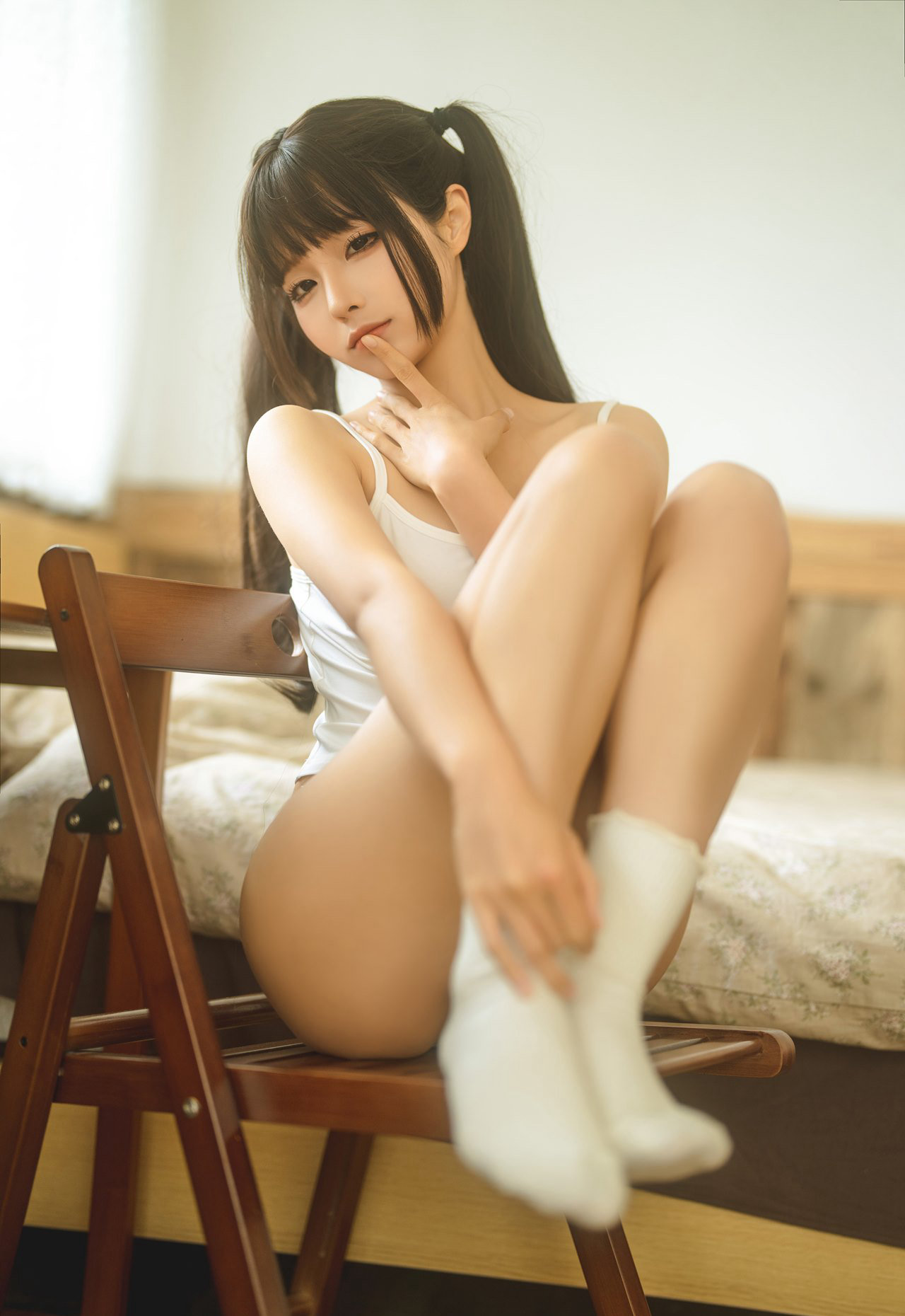 蠢沫沫2023cosplay美女大尺度白袜美腿丁字裤性感美臀