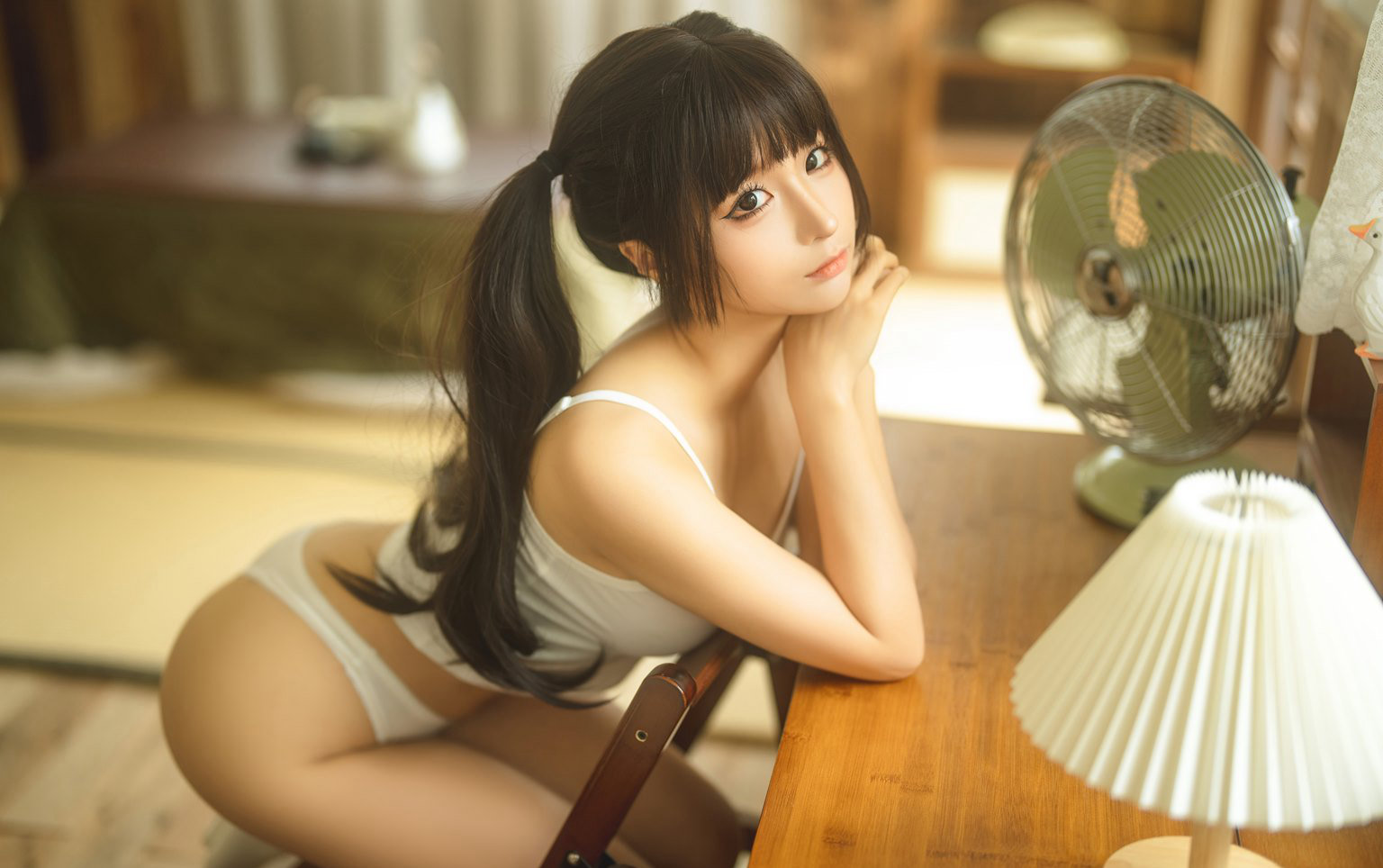 蠢沫沫2023cosplay美女大尺度白袜美腿丁字裤性感美臀