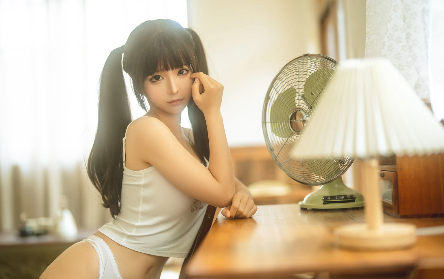 蠢沫沫2023cosplay美女大尺度白袜美腿丁字裤性感美臀