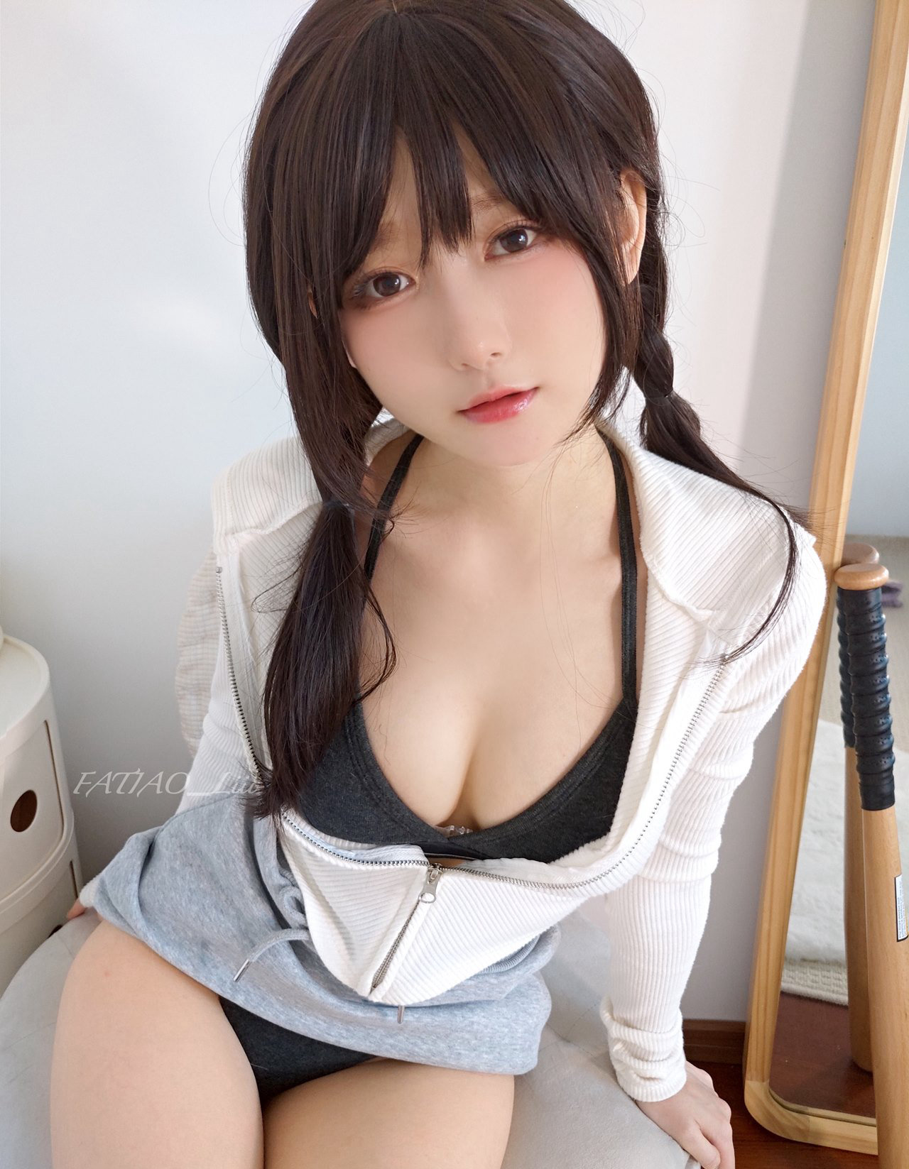 迷之呆梨极品白丝性感兔女郎cosplay大尺度写真套图