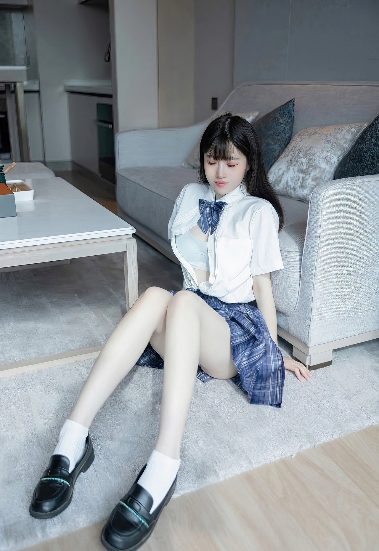 林悠悠白丝JK性感cosplay大尺度白嫩皮肤诱惑套图