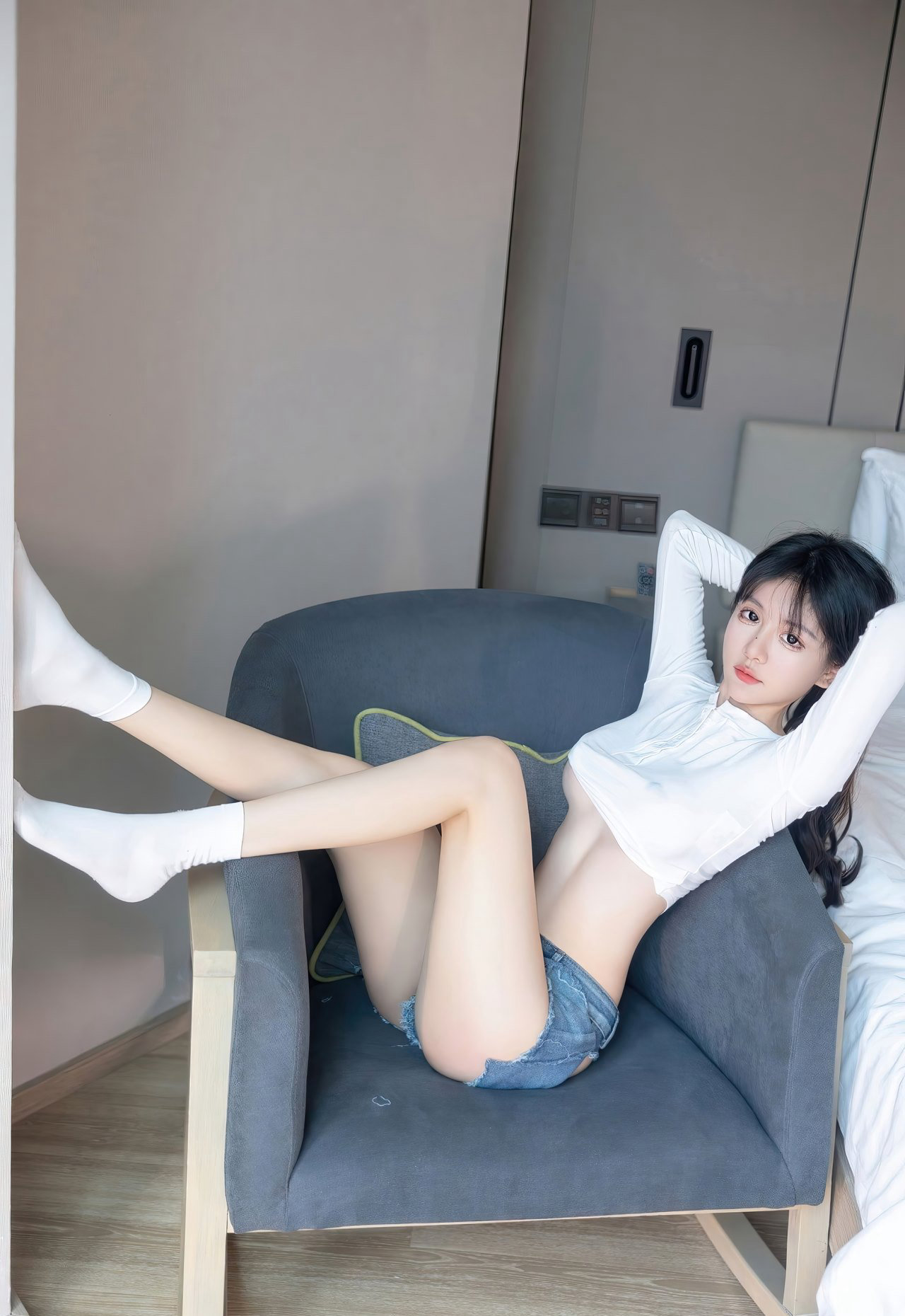 白袜热裤美女极品极度白皙美腿性感套图大尺度jk超污