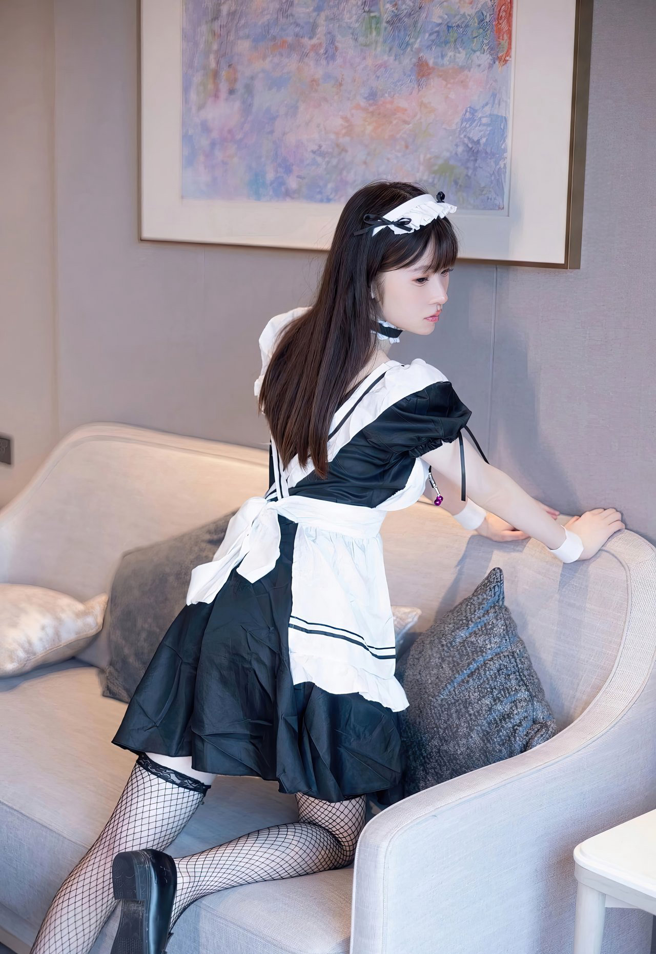 性感女仆装cosplay美女林悠悠白皙身材大尺度写真