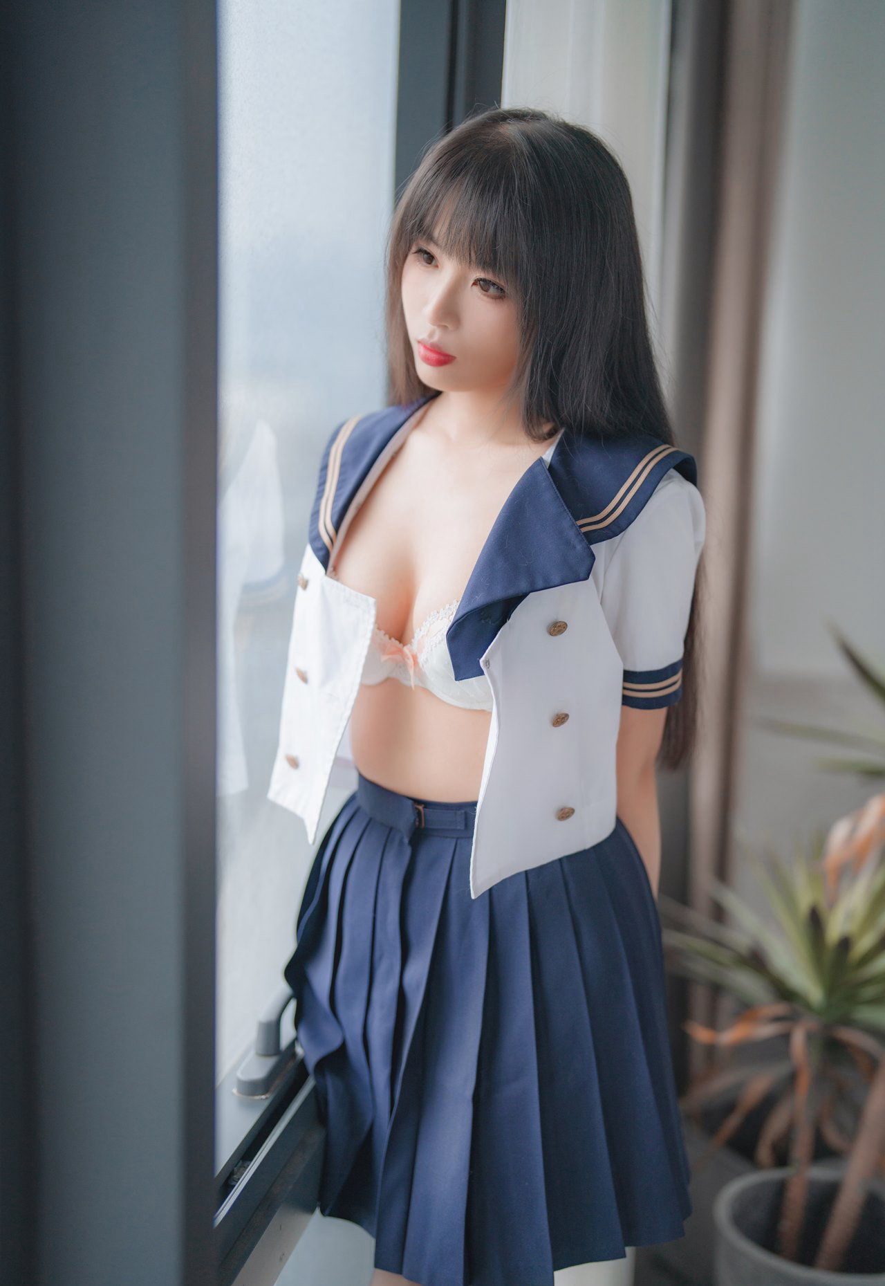 轩萧学姐黑丝无内性感美腿丝袜JK制服诱惑套图写真