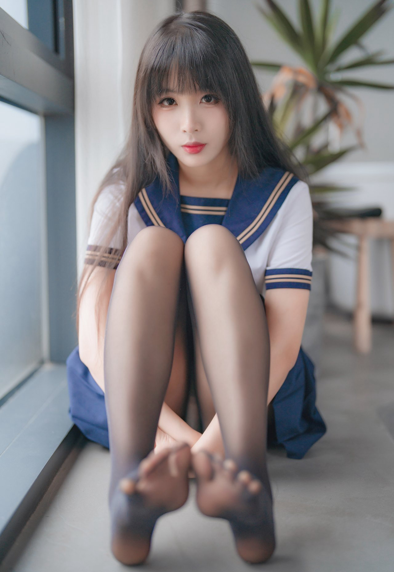 轩萧学姐黑丝无内性感美腿丝袜JK制服诱惑套图写真