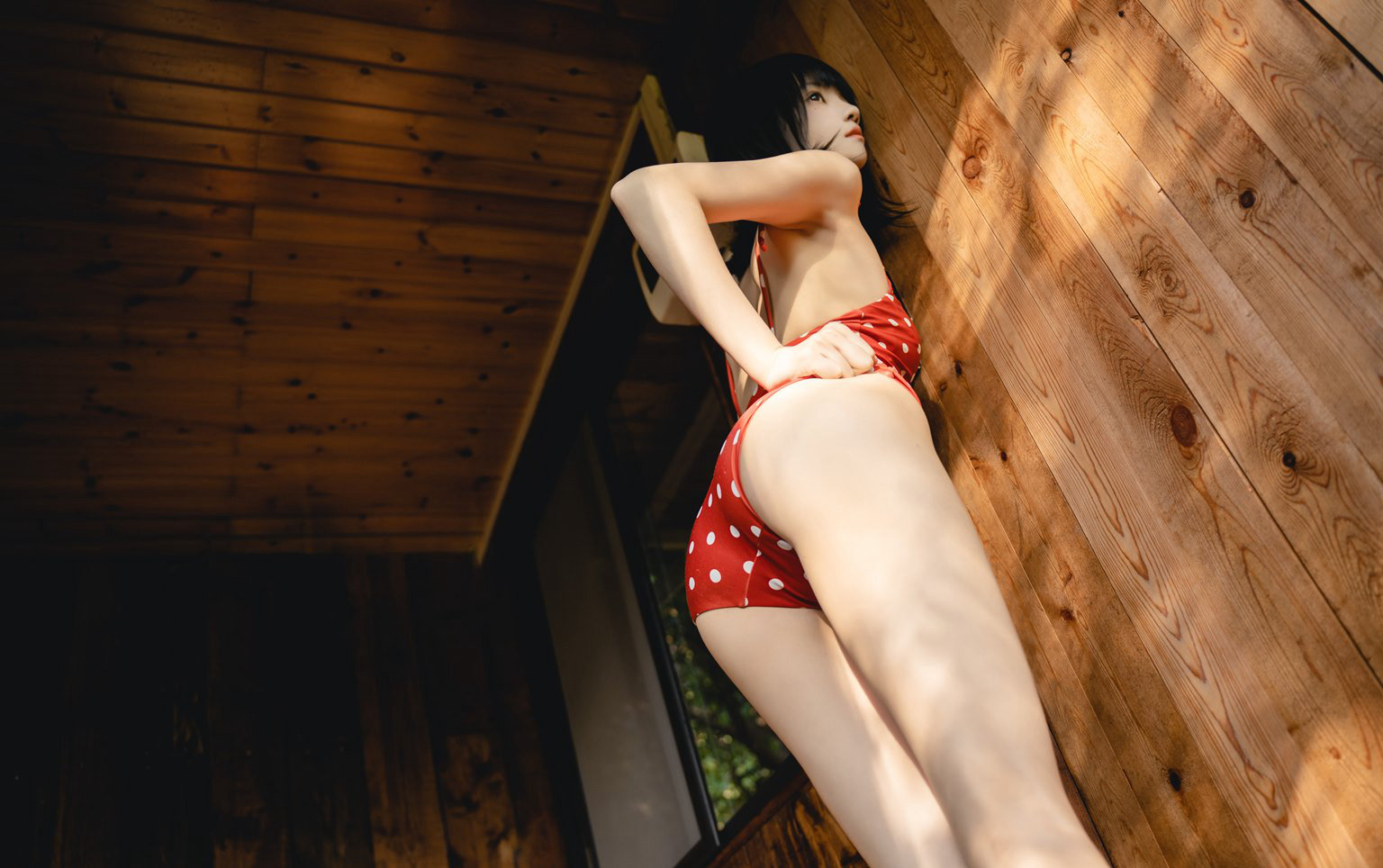 桜桃喵性感泳衣cosplay超污大尺度性感裸背极品美腿写真