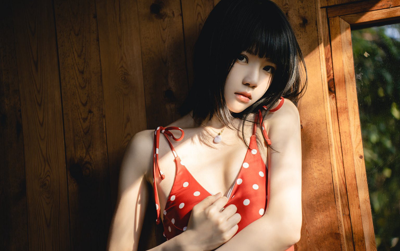 桜桃喵性感泳衣cosplay超污大尺度性感裸背极品美腿写真