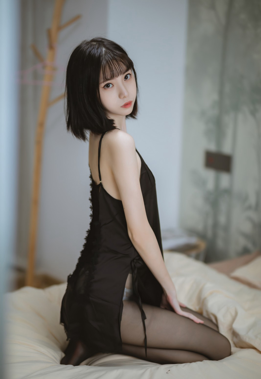 许岚极品美腿黑丝无内性感cosplay大尺度套图