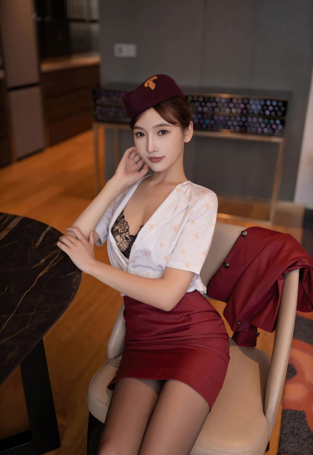 性感空姐陆萱萱极品黑丝高跟空姐制服风骚写真套图