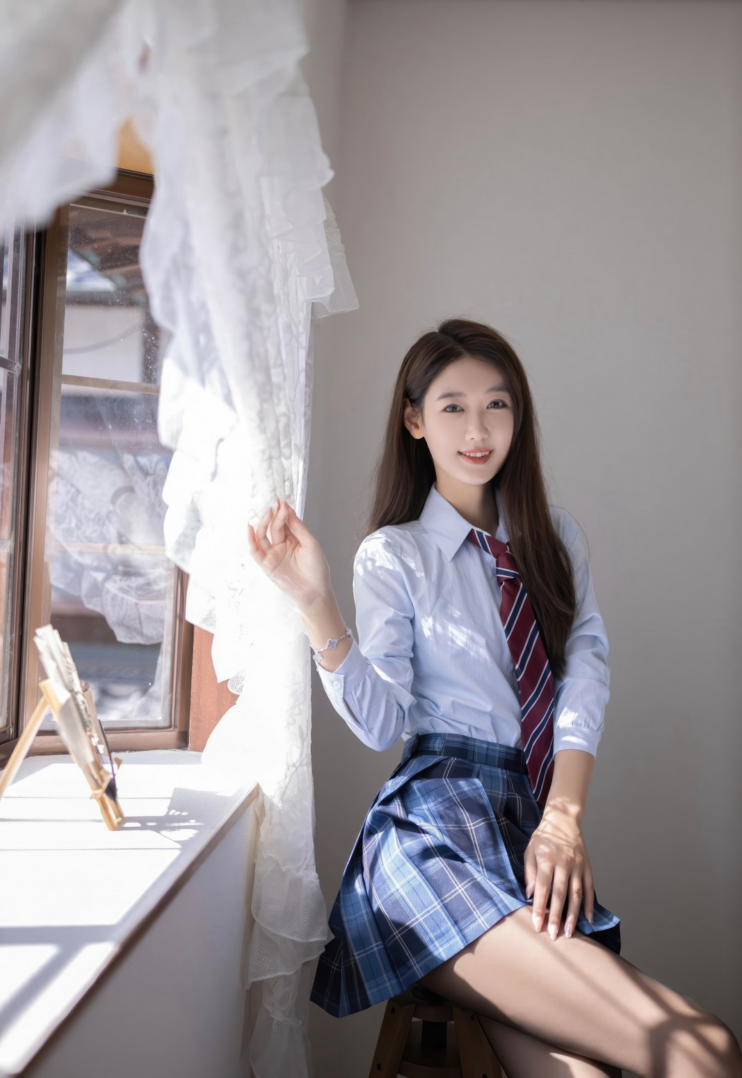 唐安琪黑丝美腿极品细腰丁字裤美臀诱惑丝袜无内写真