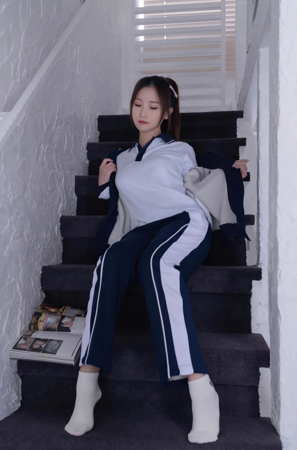 极品大胸妹子杏子丰满美臀诱惑白皙皮肤性感玉足