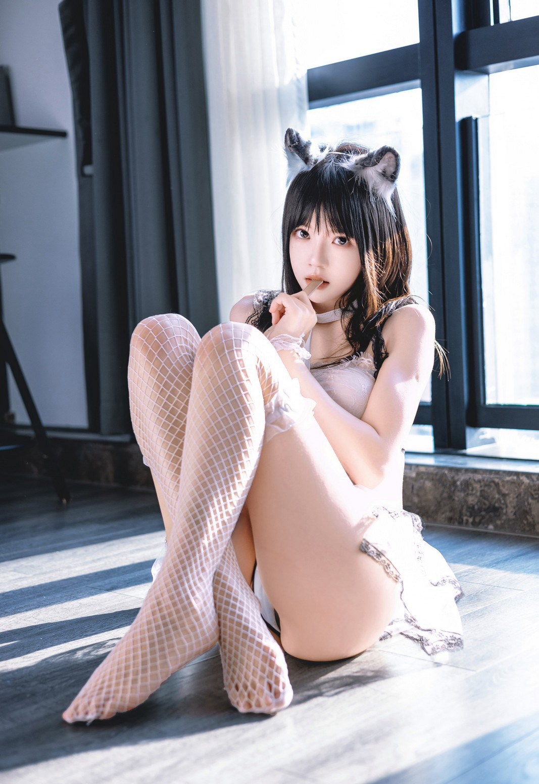 桜桃喵白丝网袜性感丁字裤美臀cosplay大尺度