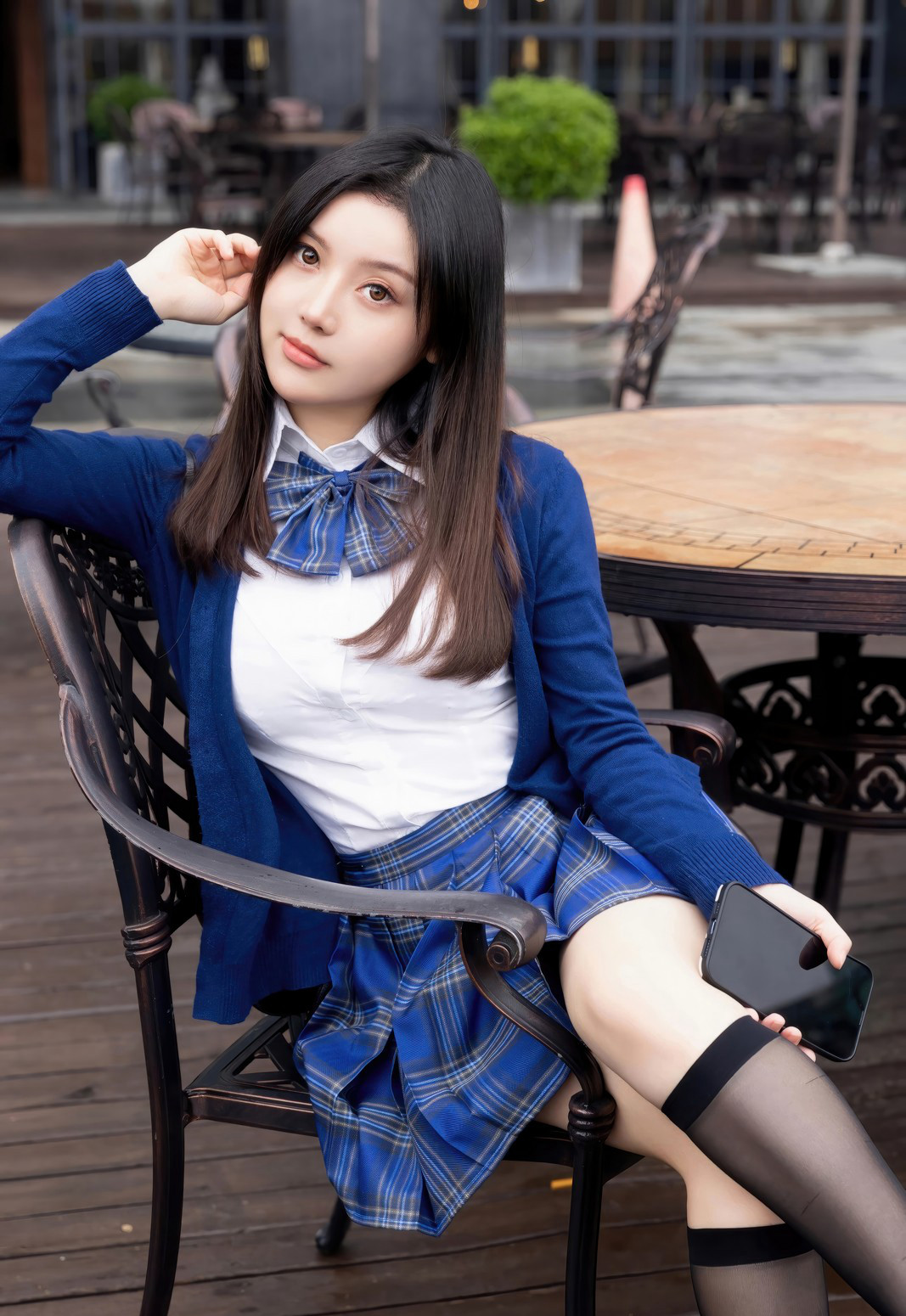 性感JK制服诱惑短裙豆瓣酱黑丝美腿丰满身材写真