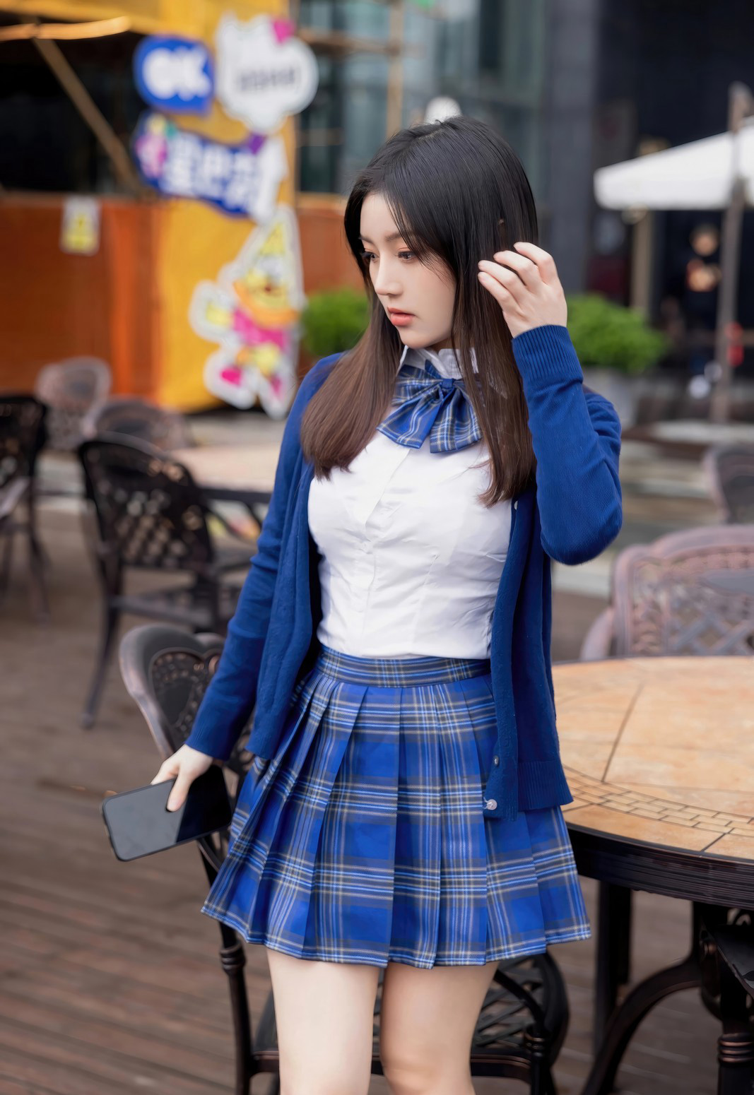 性感JK制服诱惑短裙豆瓣酱黑丝美腿丰满身材写真