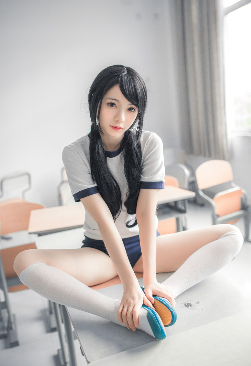 疯猫cosplay性感白丝美腿JK诱惑写真套图