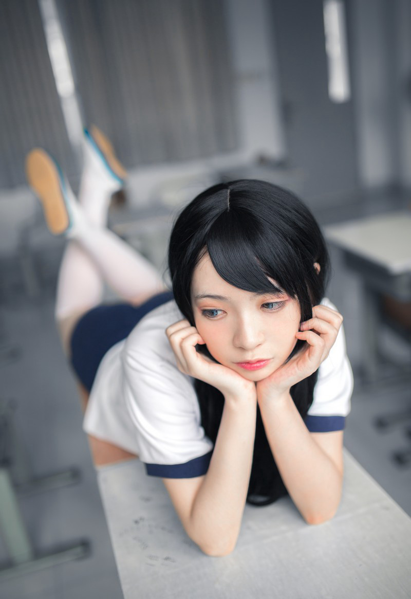 疯猫cosplay性感白丝美腿JK诱惑写真套图
