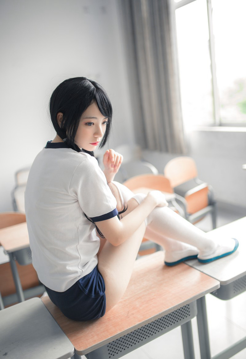 疯猫cosplay性感白丝美腿JK诱惑写真套图