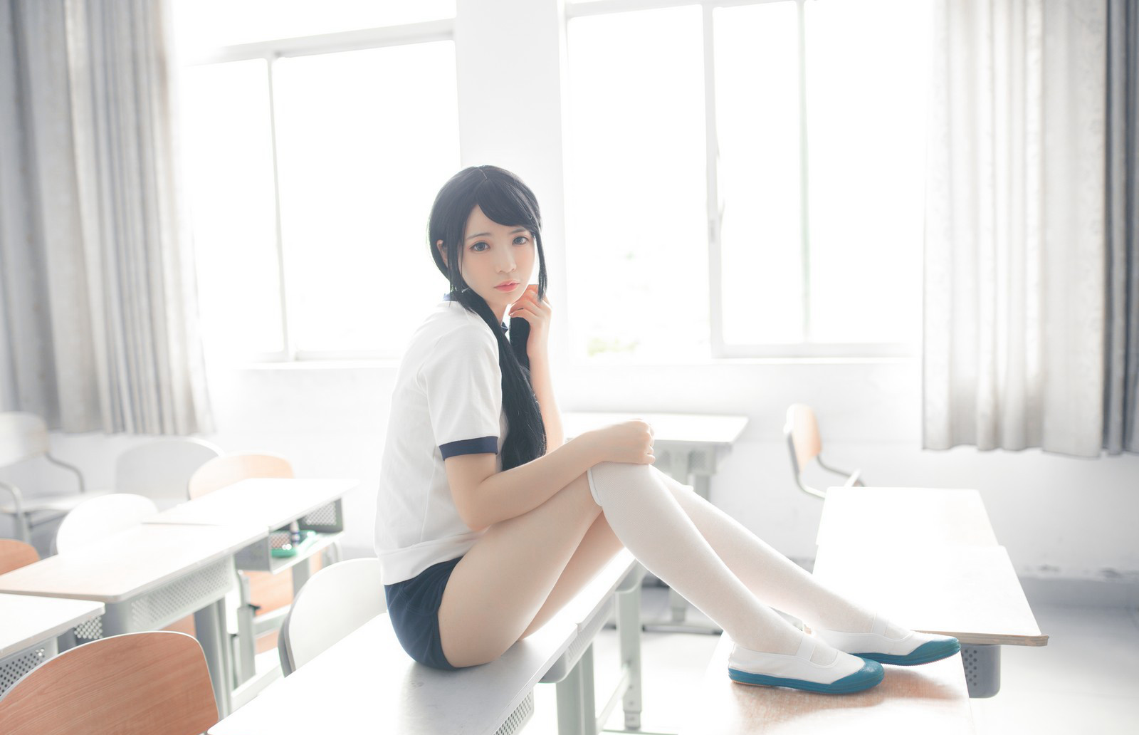 疯猫cosplay性感白丝美腿JK诱惑写真套图