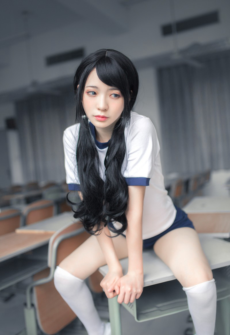 疯猫cosplay性感白丝美腿JK诱惑写真套图